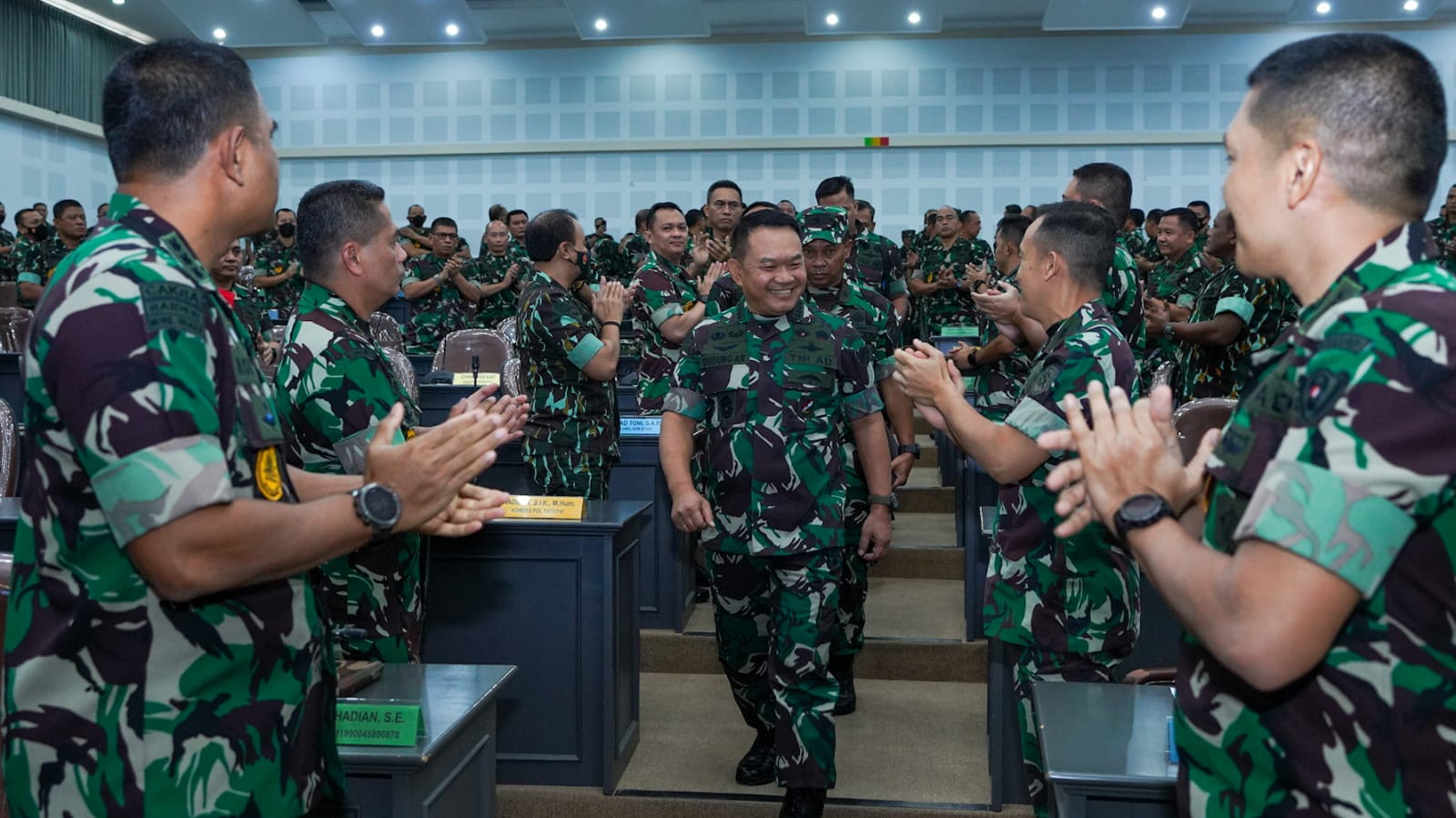 Kunjungan Kepala Staf Angkatan Darat (Kasad) Jenderal TNI Dr. Dudung Abdurachman di Bandung