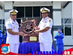 Tongkat Komando Danlantamal XIV Dijabat Laksma TNI Deny Prasetyo